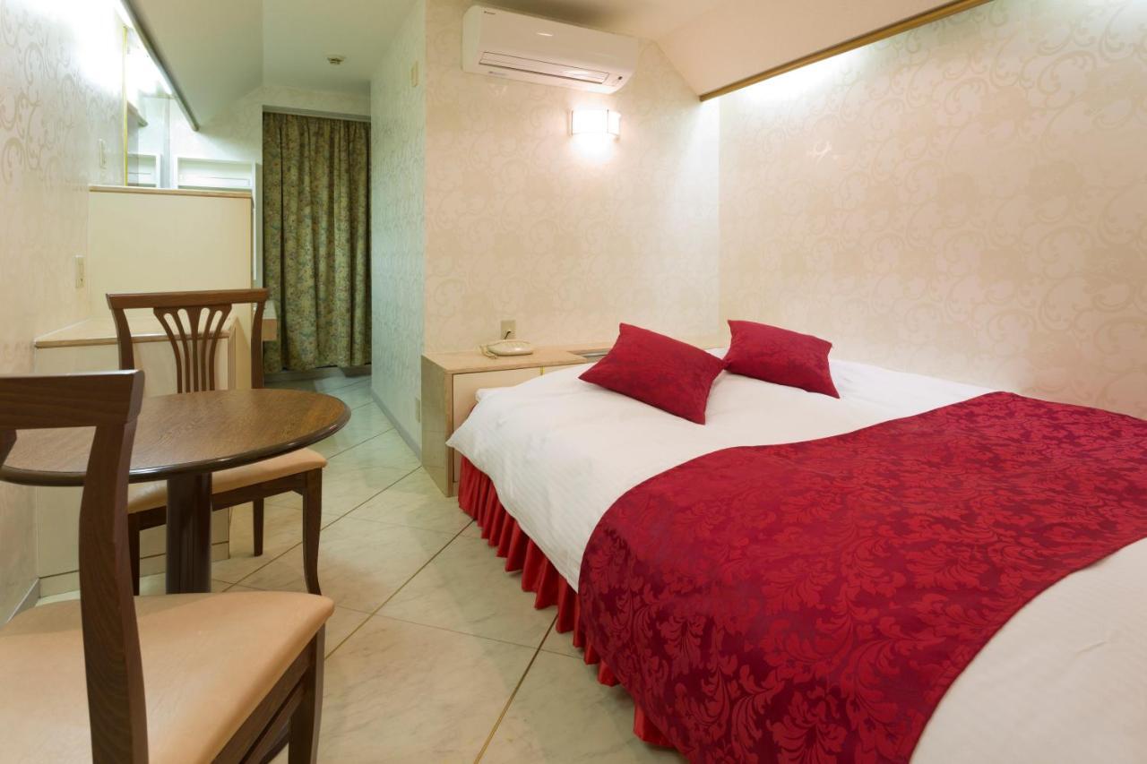 Route One Love hôtel *